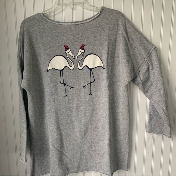 Crown & Ivy(OX)Curvy Flamingo Winter Fun (NWOT) Gray with raveled/unfinished hem - Picture 2 of 8